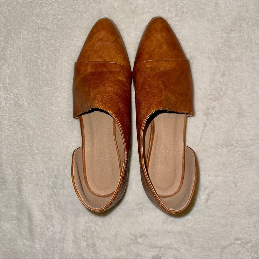 Catherine Malandrino Cognac Swan D’Orsay Pointy Women’s Loafer Size 8